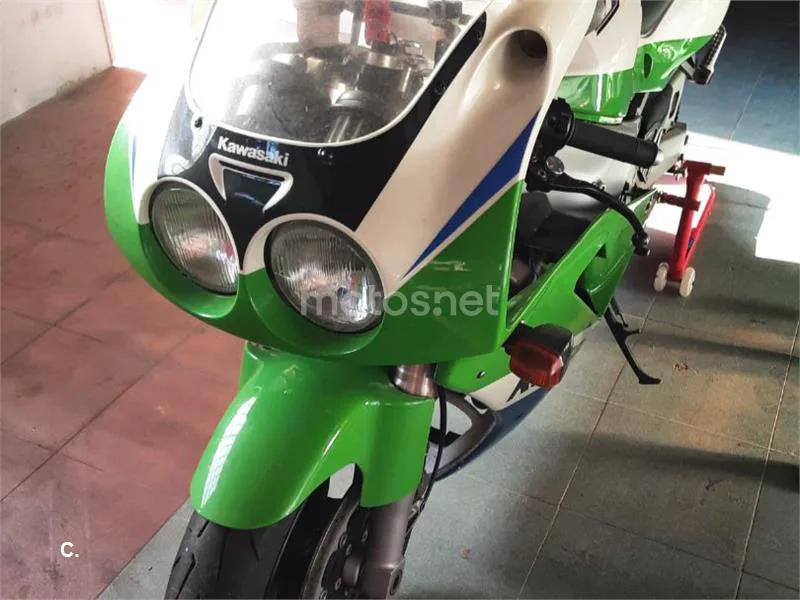 Kawasaki ZXR750 9500 € 1993 Valencia - 1