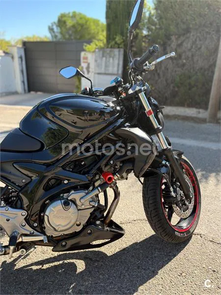 Suzuki Gladius 650 - Vista 5