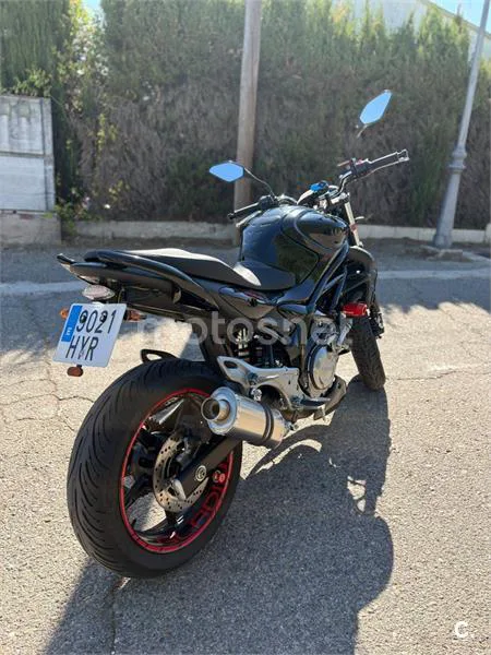 Suzuki Gladius 650 - Vista 6