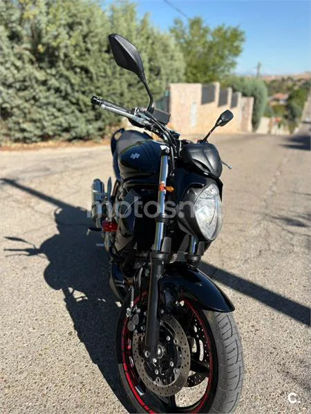 Suzuki Gladius 650 - Vista 9