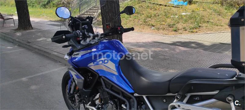 Triumph Tiger 900 - Vista 17