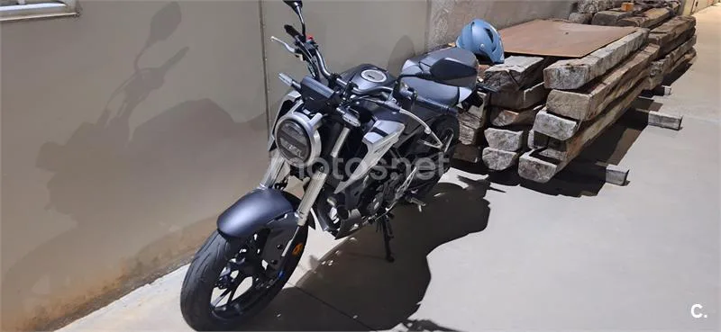 Honda CB125R 2950 € 2018 Valladolid - 2