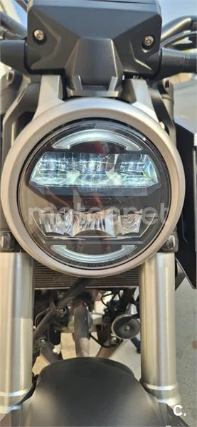 Honda CB125R - Vista 7
