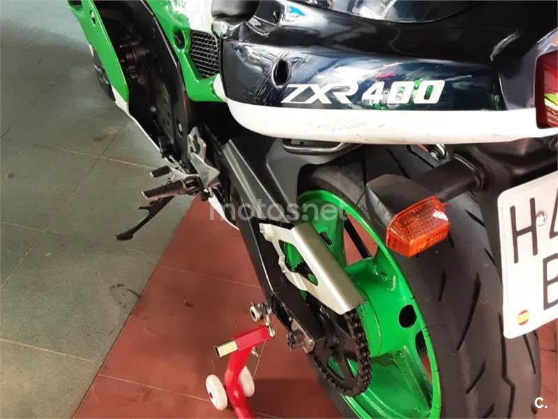 Kawasaki ZXR400 - Vista 3