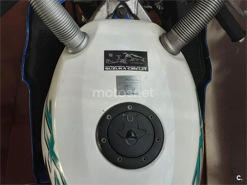 Kawasaki ZXR400 - Vista 8