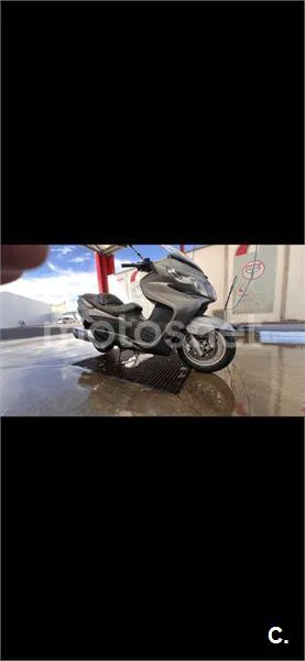Suzuki Burgman 400 1800 € 2008 Valladolid - 1