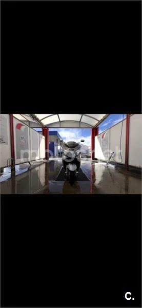 Suzuki Burgman 400 - Vista 5