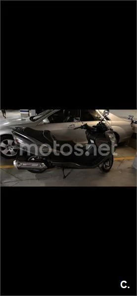 Suzuki Burgman 400 - Vista 7