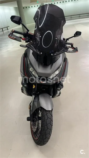 Honda X-ADV - Vista 5