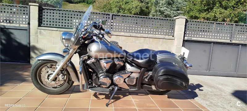 Yamaha XVS1300A Midnight Star - Vista 3