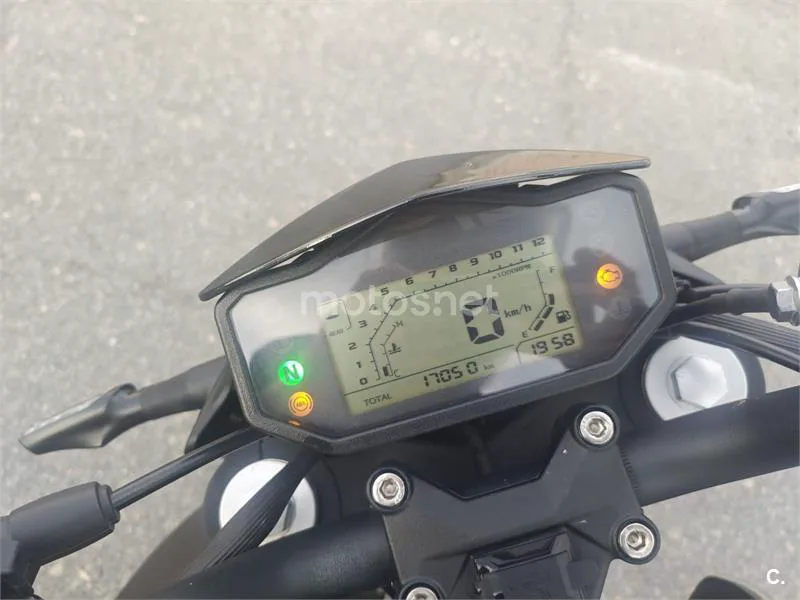 Keeway RKF 125 - Vista 4