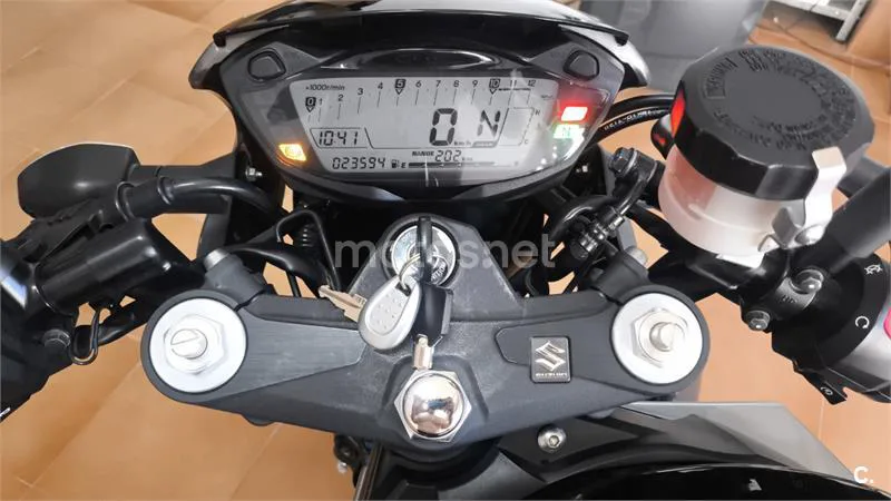 Suzuki SV650 - Vista 3