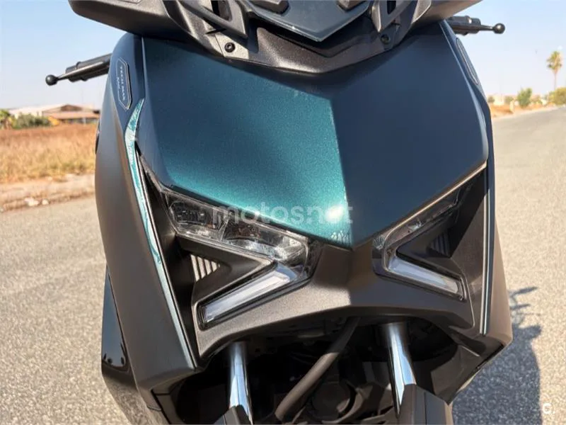 Yamaha XMAX 125 - Vista 5