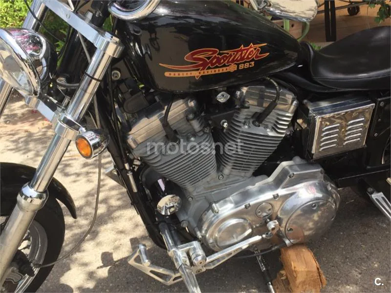 Harley-Davidson Sportster 883 - Vista 3