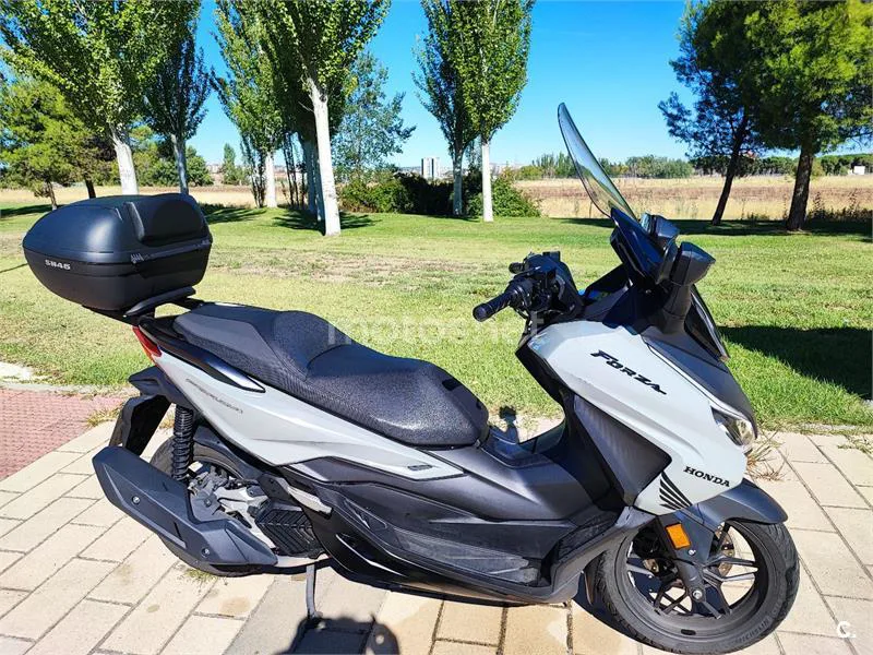 Honda Forza 125 - Vista 8