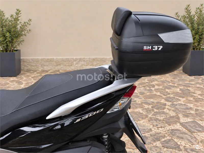 Kawasaki J300 - Vista 7