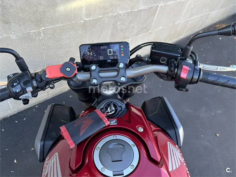 Honda CB650R - Vista 5