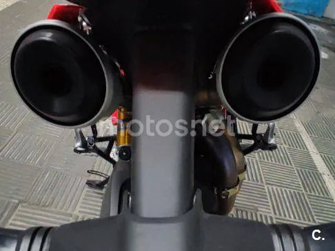 Ducati Hypermotard - Vista 7