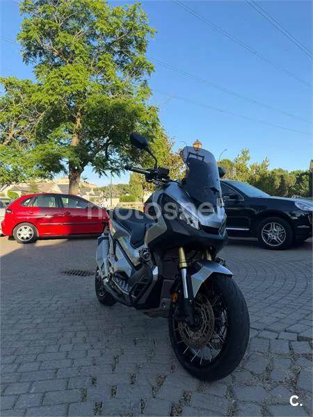 Honda X-ADV 6999 € 2017 Madrid - 1
