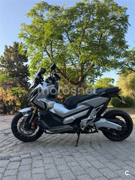 Honda X-ADV - Vista 3