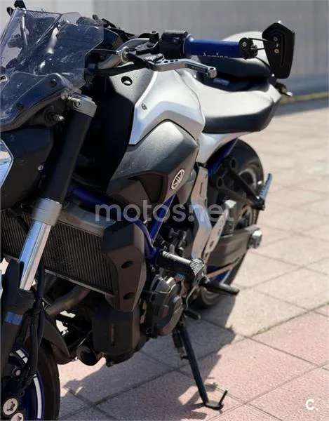 Yamaha MT-07 - Vista 3