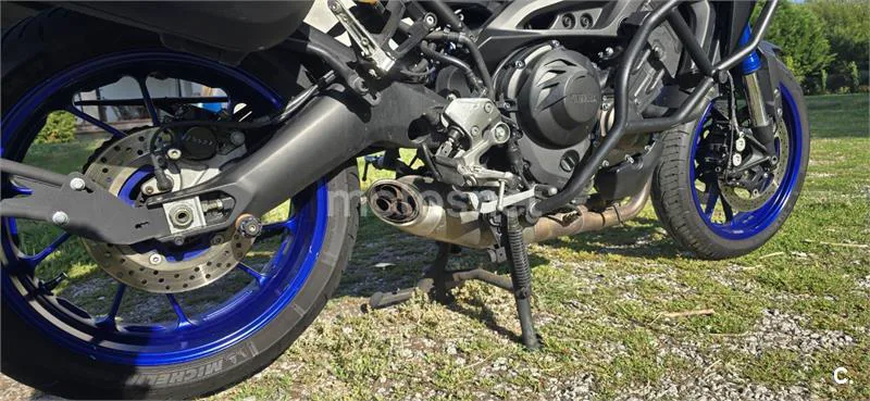Yamaha MT-09 - Vista 7