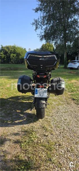 Yamaha MT-09 - Vista 8