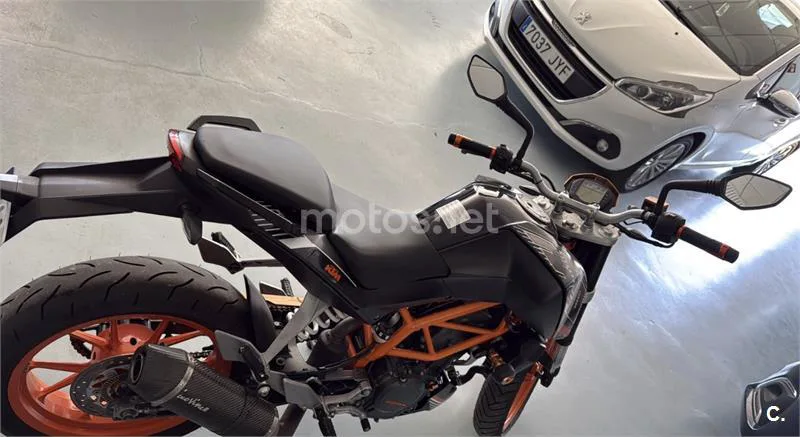 KTM 390 Duke - Vista 4