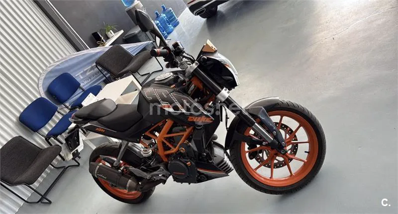KTM 390 Duke - Vista 5