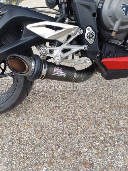 Triumph Street Triple - Vista 4
