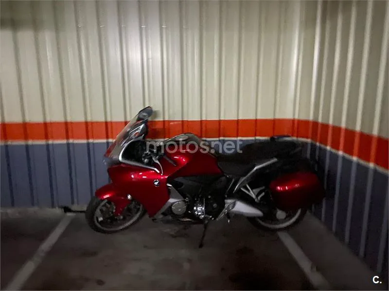 Honda VFR1200F - Vista 9