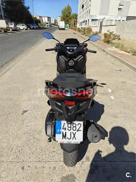 Yamaha XMAX 125 - Vista 3