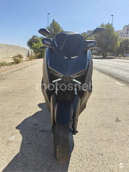 Yamaha XMAX 125 - Vista 8