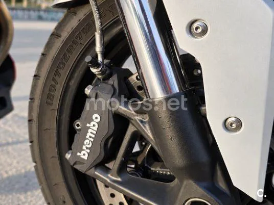 BMW F 900 R - Vista 13