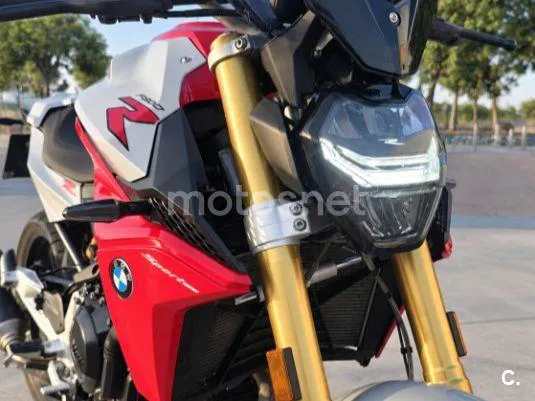 BMW F 900 R - Vista 4