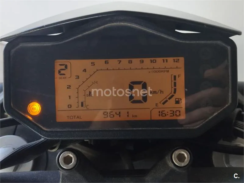 Keeway RKF 125 - Vista 8
