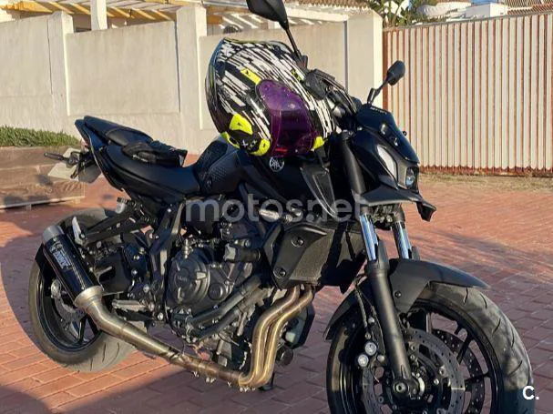 Yamaha MT-07 - Vista 4