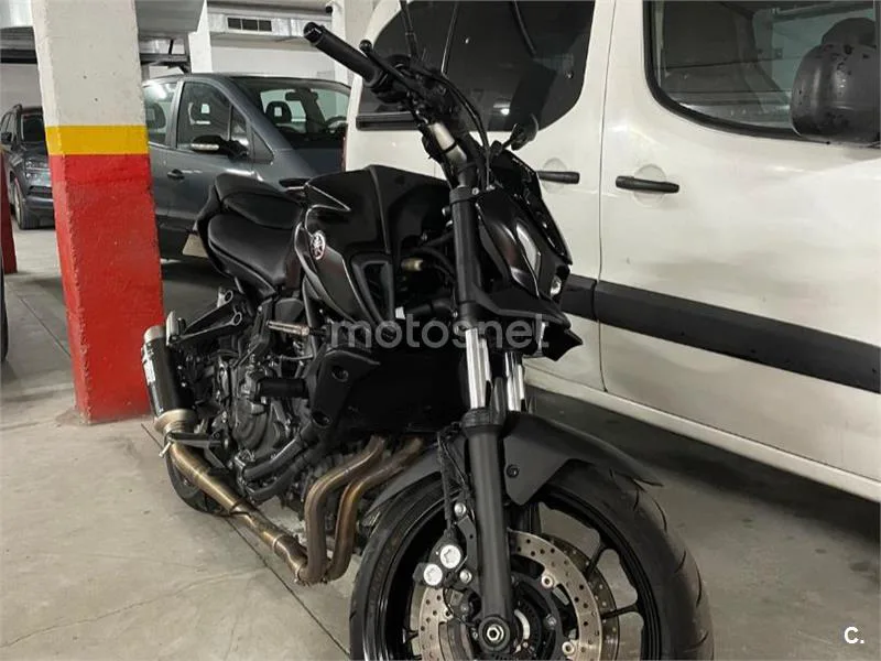 Yamaha MT-07 - Vista 6