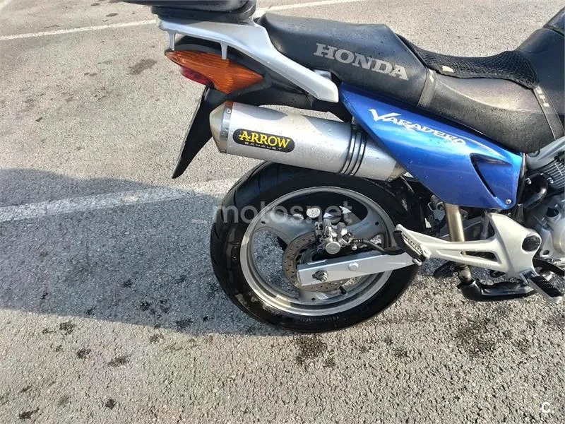 Honda XL125V Varadero - Vista 3