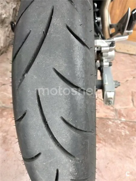 Honda XL125V Varadero - Vista 4