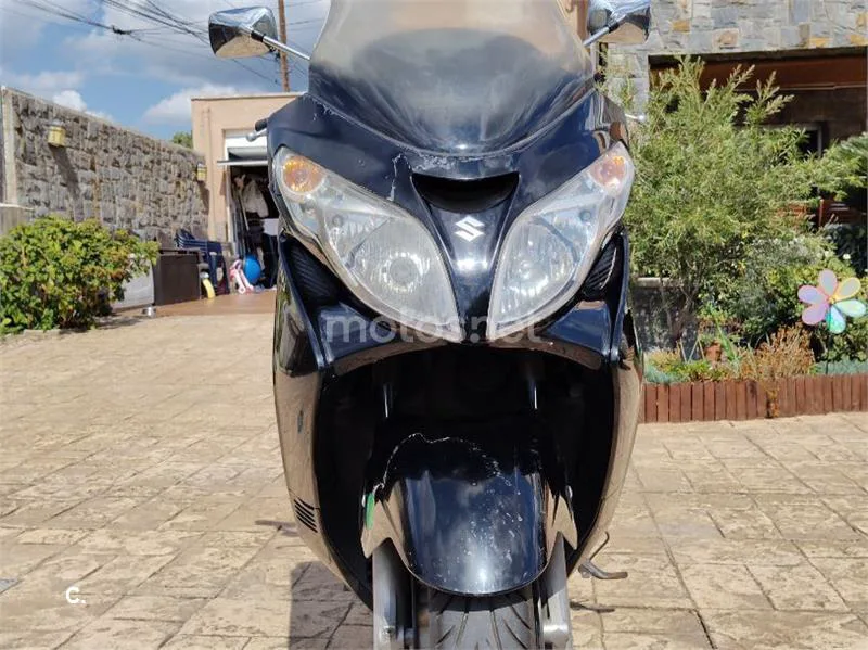 Suzuki Burgman 400 - Vista 3