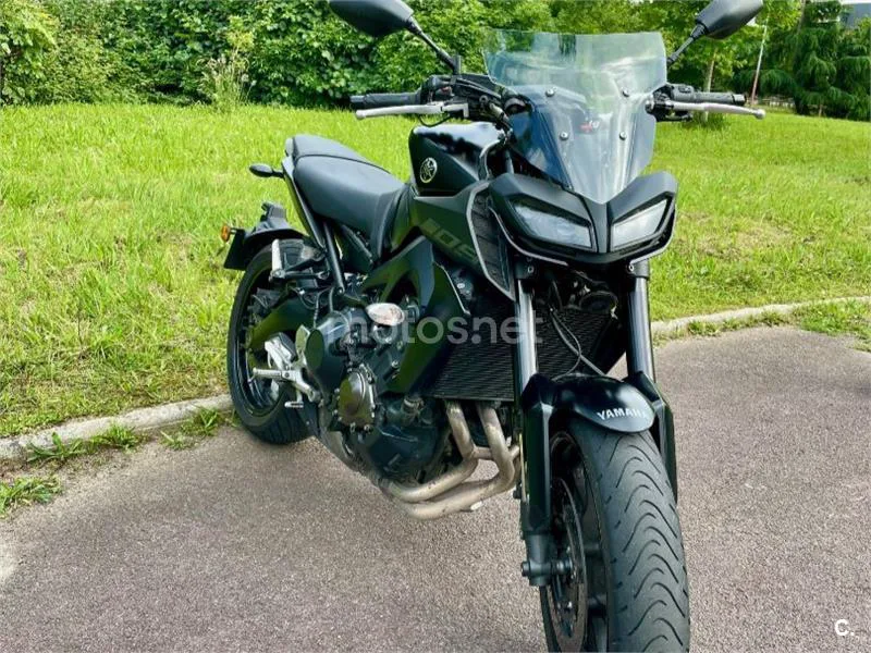 Yamaha MT-09 - Vista 3