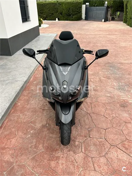 Yamaha TMAX 530 - Vista 3