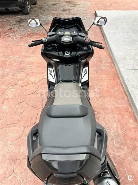 Yamaha TMAX 530 - Vista 4