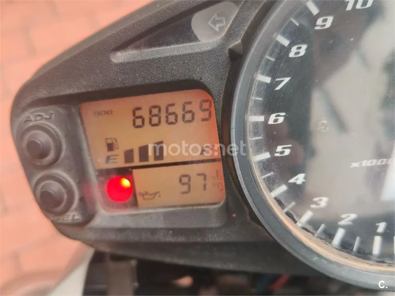 Suzuki GSR600 1700 € 2007 Barcelona - 2