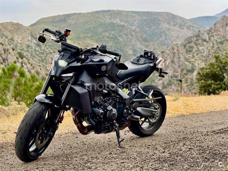 Yamaha MT-09 - Vista 3