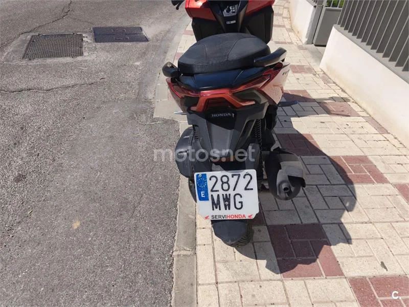 Honda Forza 125 - Vista 3