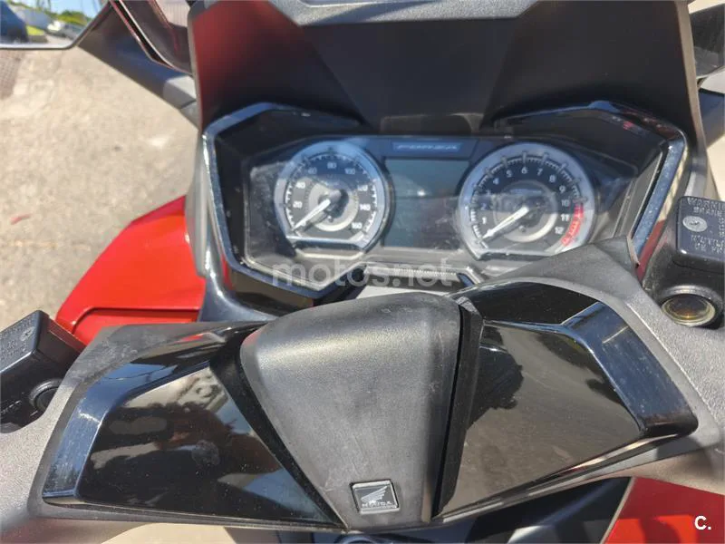 Honda Forza 125 - Vista 8