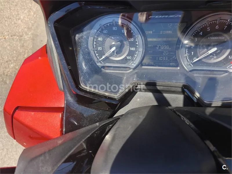 Honda Forza 125 - Vista 9