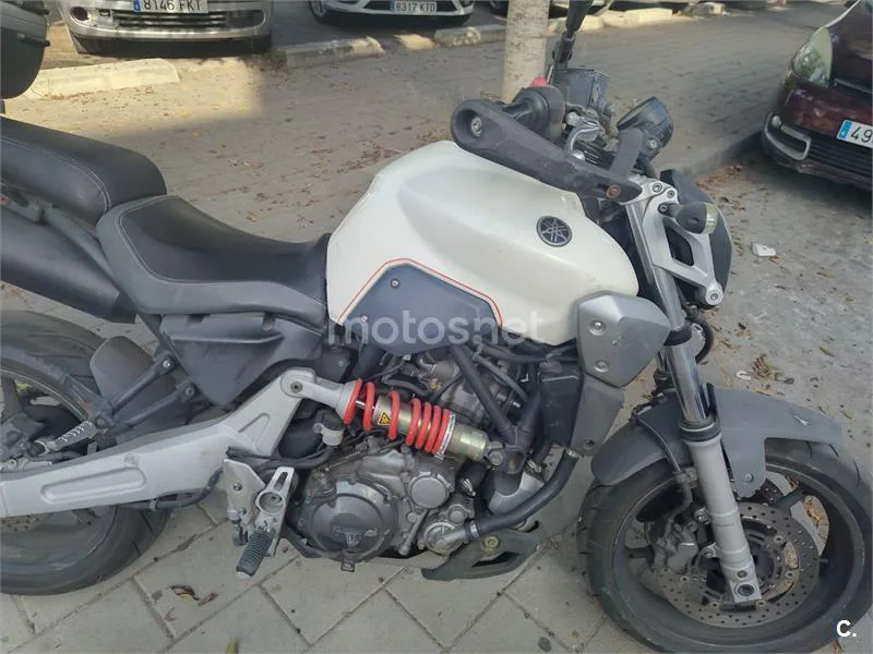 Yamaha MT-03 - Vista 3